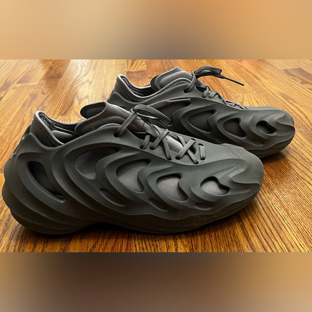 NNT (New No Tags)
Adidas adiFOM Q Gray, Size Men’s 8